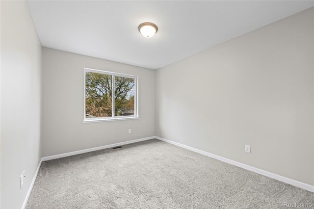 21137 Curie Avenue, Warren, MI 48091