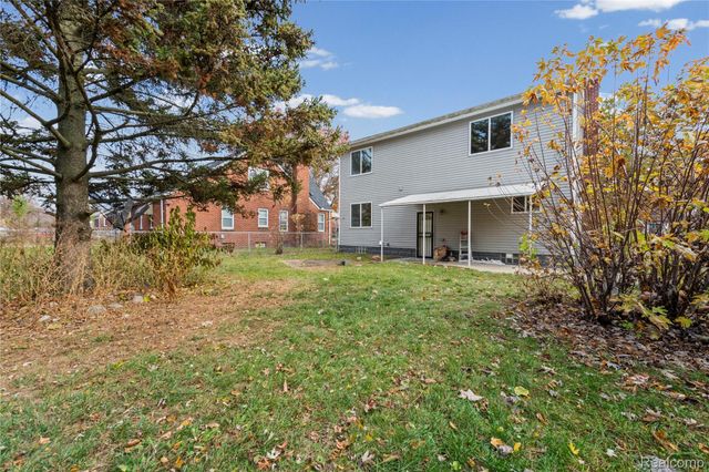 21137 Curie Avenue, Warren, MI 48091