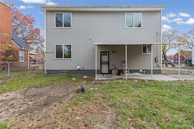 21137 Curie Avenue, Warren, MI 48091