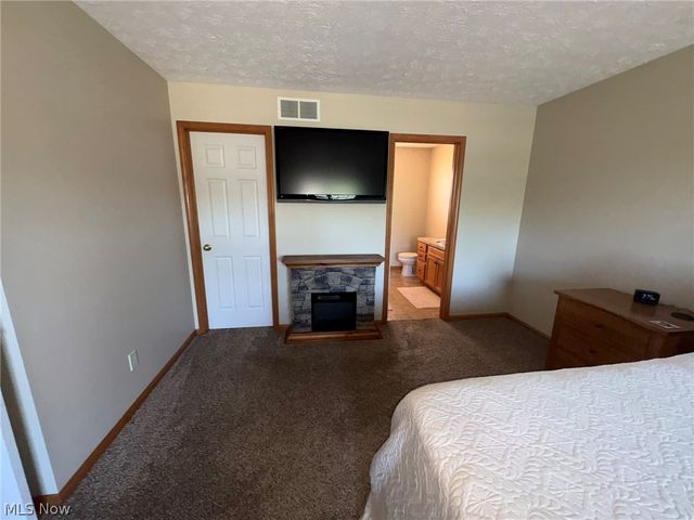 203 Rivers Edge Drive, Amherst, OH 44001