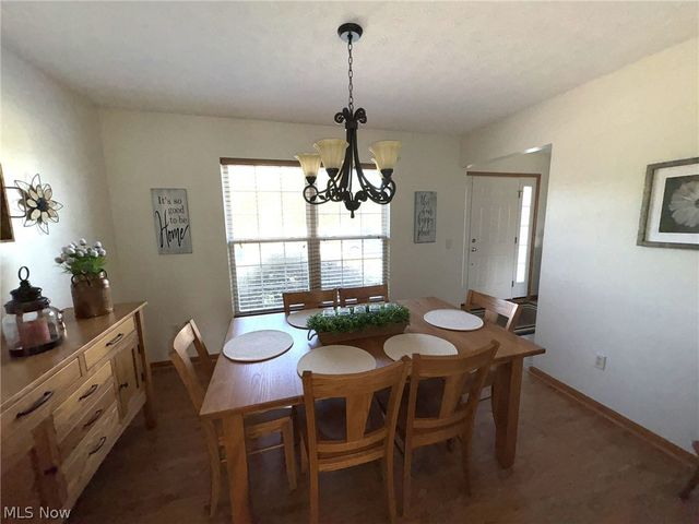 203 Rivers Edge Drive, Amherst, OH 44001