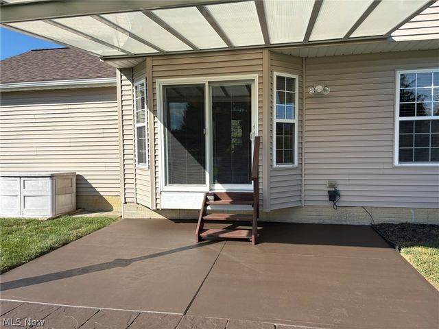 203 Rivers Edge Drive, Amherst, OH 44001