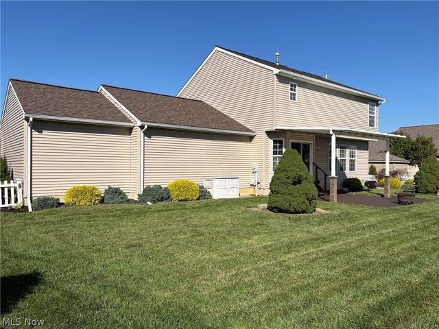 203 Rivers Edge Drive, Amherst, OH 44001