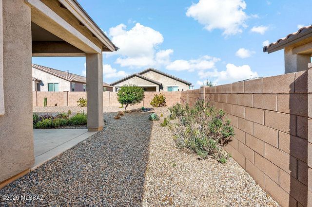 1006 W Calle Monte Lindo, Sahuarita, AZ 85629