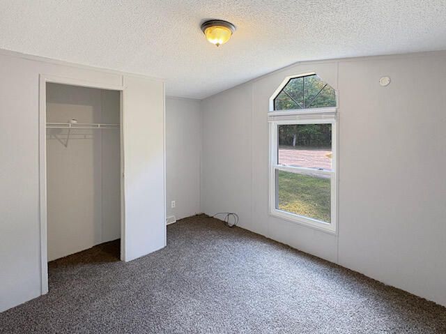 20101 Tamarack Drive, Howard City, MI 49329