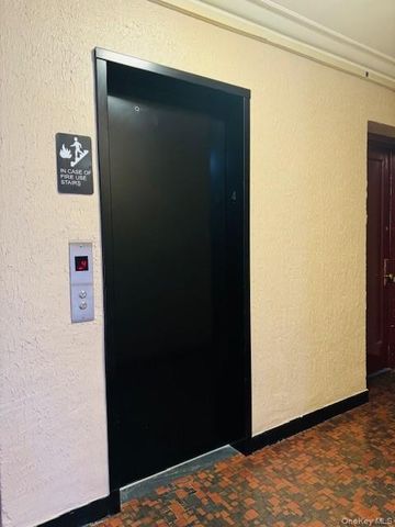 48-20 44th Street 4C, Woodside, NY 11377