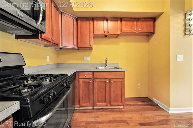 6852 New Providence Way, Canton Charter Township, MI 48187