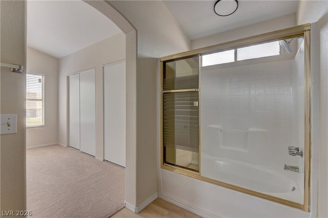 2018 Shannon Christine Drive, Las Vegas, NV 89104