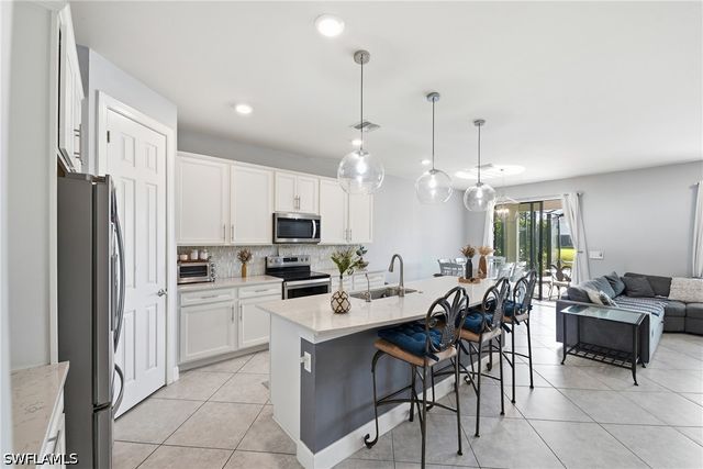 2133 Clementine ST, Naples, FL 34120