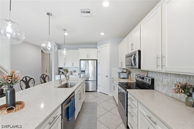 2133 Clementine ST, Naples, FL 34120