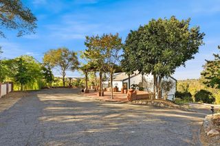 335 Morro Hills Road, Fallbrook, CA 92028