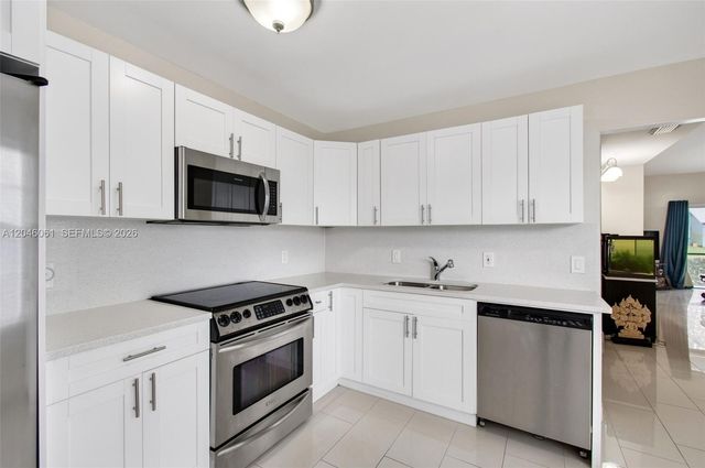 3855 Island Club Circle, Lake Worth, FL 33462