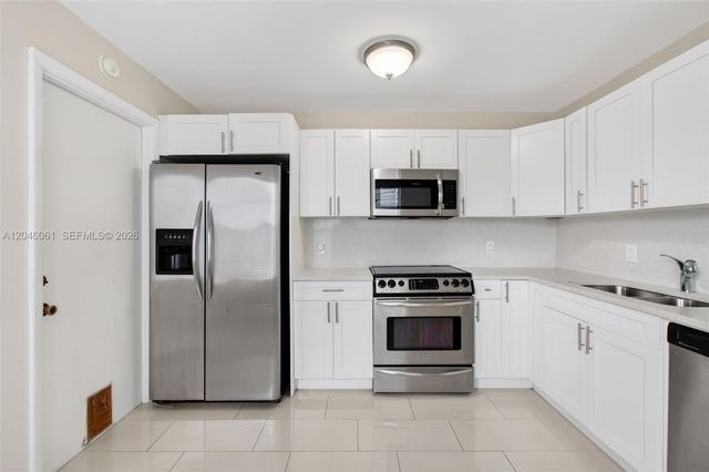 3855 Island Club Circle, Lake Worth, FL 33462