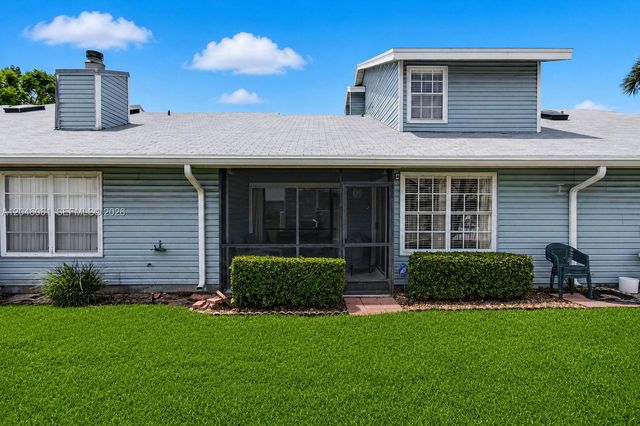 3855 Island Club Circle, Lake Worth, FL 33462