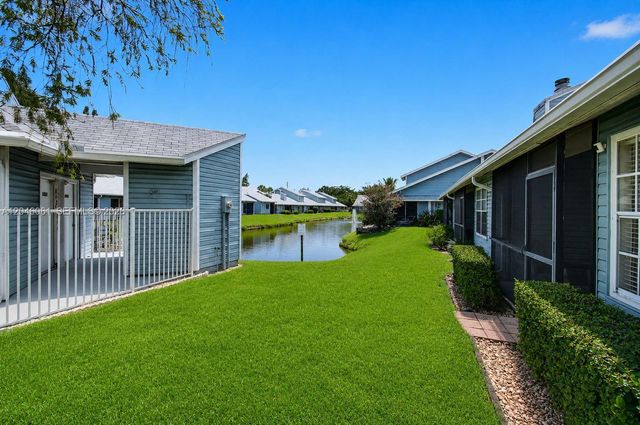 3855 Island Club Circle, Lake Worth, FL 33462