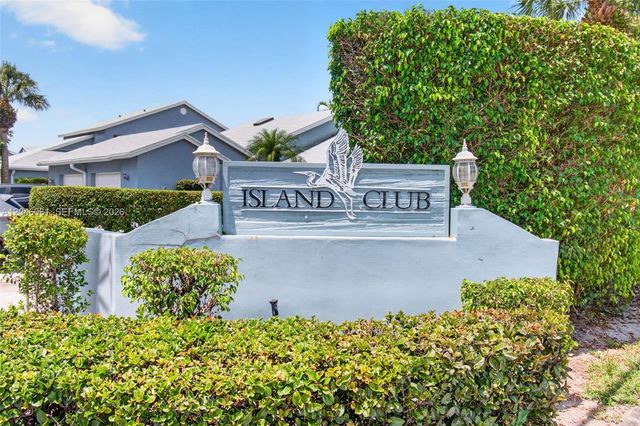 3855 Island Club Circle, Lake Worth, FL 33462