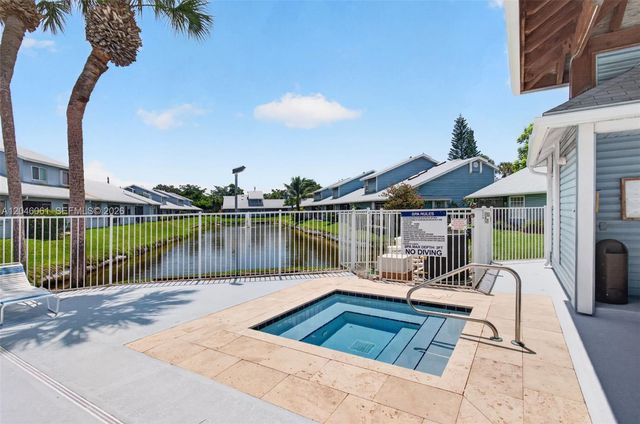 3855 Island Club Circle, Lake Worth, FL 33462
