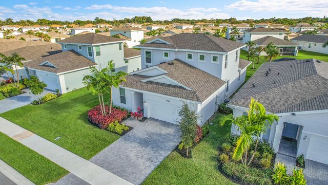 5742 Graceful Way, Delray Beach, FL 33484