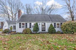 61 Postgate Road, Hamilton, MA 01982