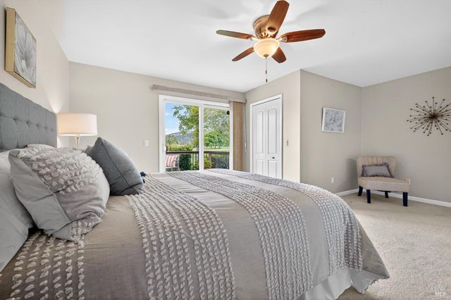 329 Oak Leaf Cir, Santa Rosa, CA 95409