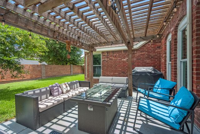7806 Albany Drive, Rowlett, TX 75089