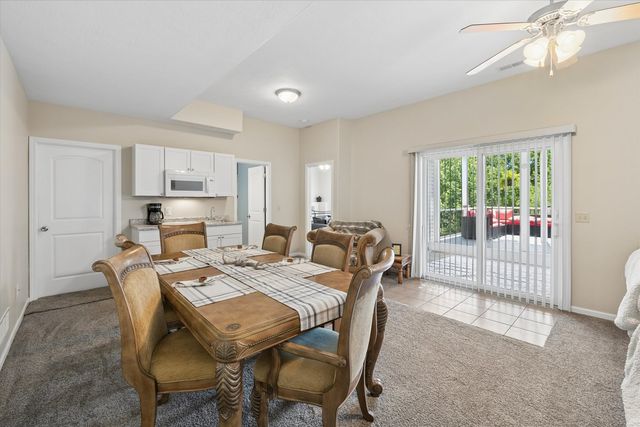 2 Frontier Court, Leclaire, IA 52753