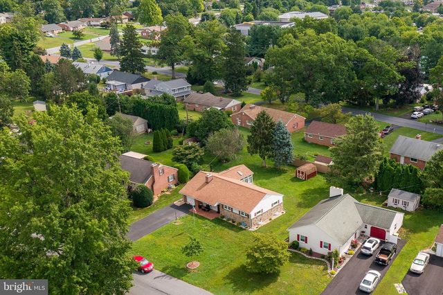 1711 BILLVIEW DR, Lancaster, PA 17601
