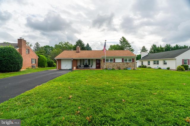 1711 BILLVIEW DR, Lancaster, PA 17601