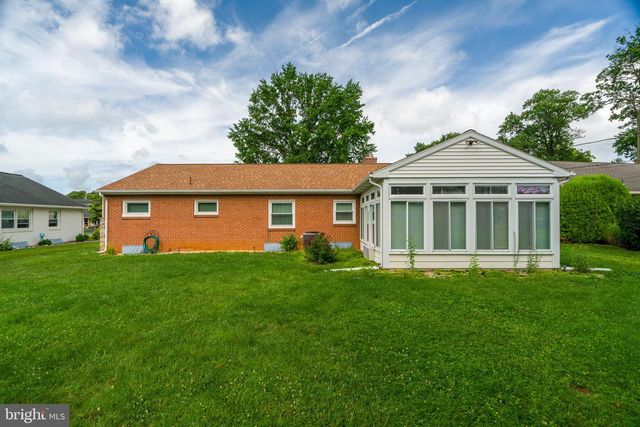 1711 BILLVIEW DR, Lancaster, PA 17601
