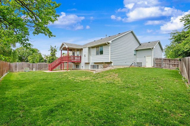 605 W Point Cir, Andover, KS 67002