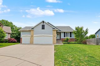 605 W Point Cir, Andover, KS 67002