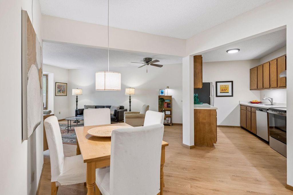 2425 E Franklin Avenue 209, Minneapolis, MN 55406 — photo 4