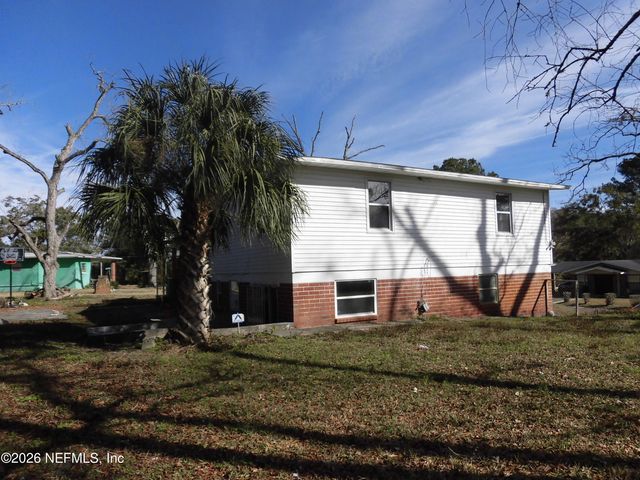 7028 RHODE ISLAND Drive E, Jacksonville, FL 32209