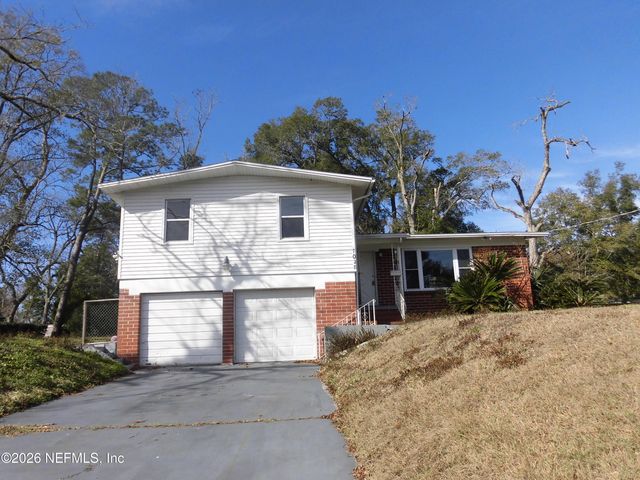 7028 RHODE ISLAND Drive E, Jacksonville, FL 32209