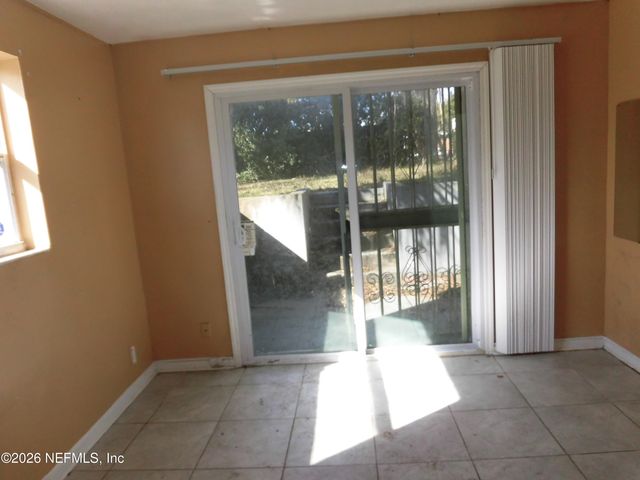 7028 RHODE ISLAND Drive E, Jacksonville, FL 32209