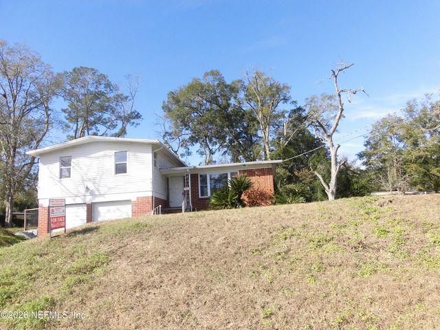 7028 RHODE ISLAND Drive E, Jacksonville, FL 32209