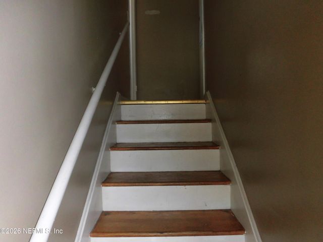 7028 RHODE ISLAND Drive E, Jacksonville, FL 32209