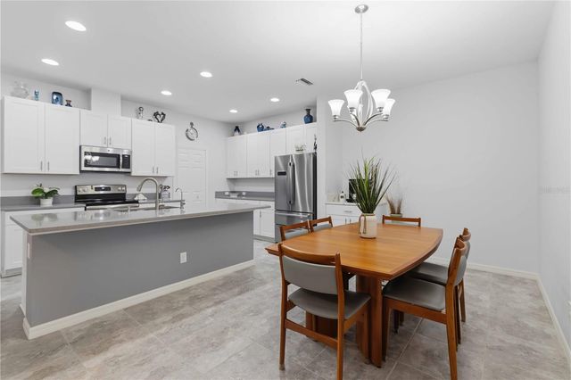 8512 CACHE DRIVE, Sarasota, FL 34240