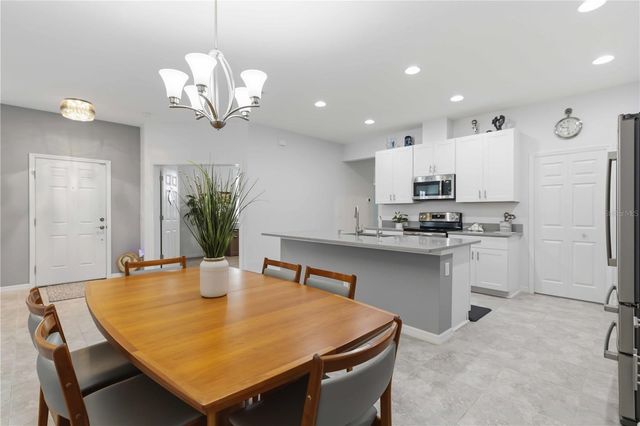 8512 CACHE DRIVE, Sarasota, FL 34240