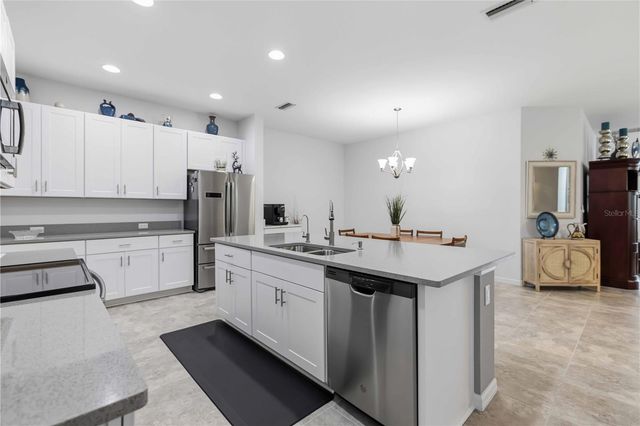 8512 CACHE DRIVE, Sarasota, FL 34240