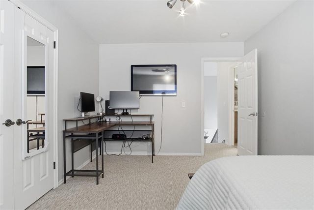 2708 Overland Way, Edmond, OK 73012