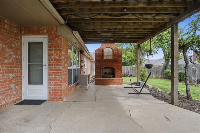 2708 Overland Way, Edmond, OK 73012