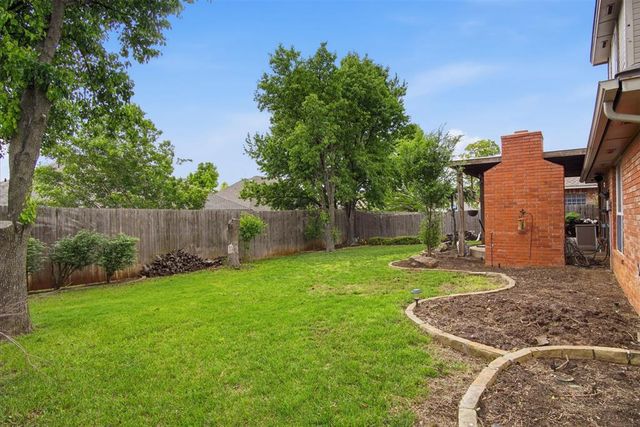 2708 Overland Way, Edmond, OK 73012