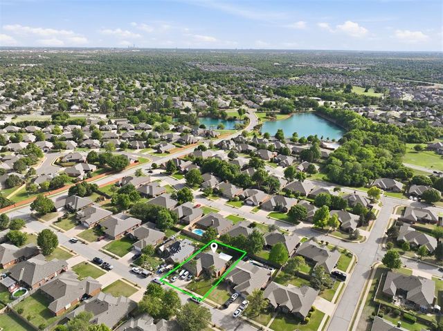 2708 Overland Way, Edmond, OK 73012