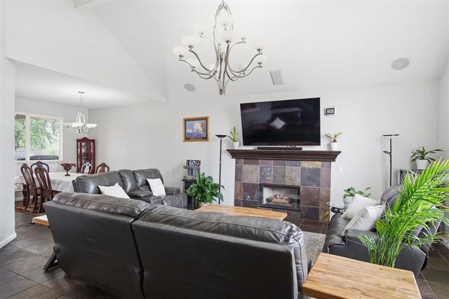 2708 Overland Way, Edmond, OK 73012