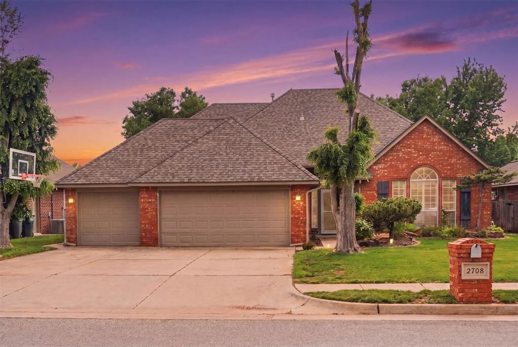 2708 Overland Way, Edmond, OK 73012