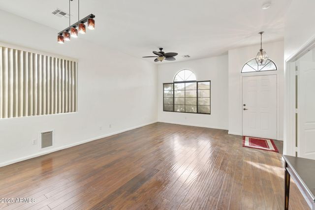 1554 E TULSA Street, Gilbert, AZ 85295