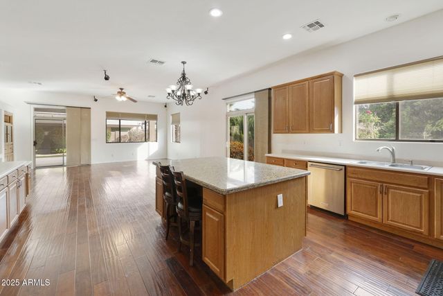 1554 E TULSA Street, Gilbert, AZ 85295