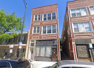 3742 W Montrose Avenue, Chicago, IL 60618