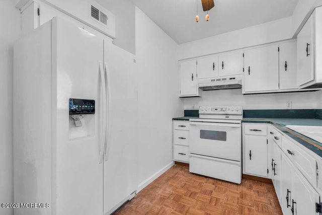 2432 Woodland Road, Manchester, NJ 08759